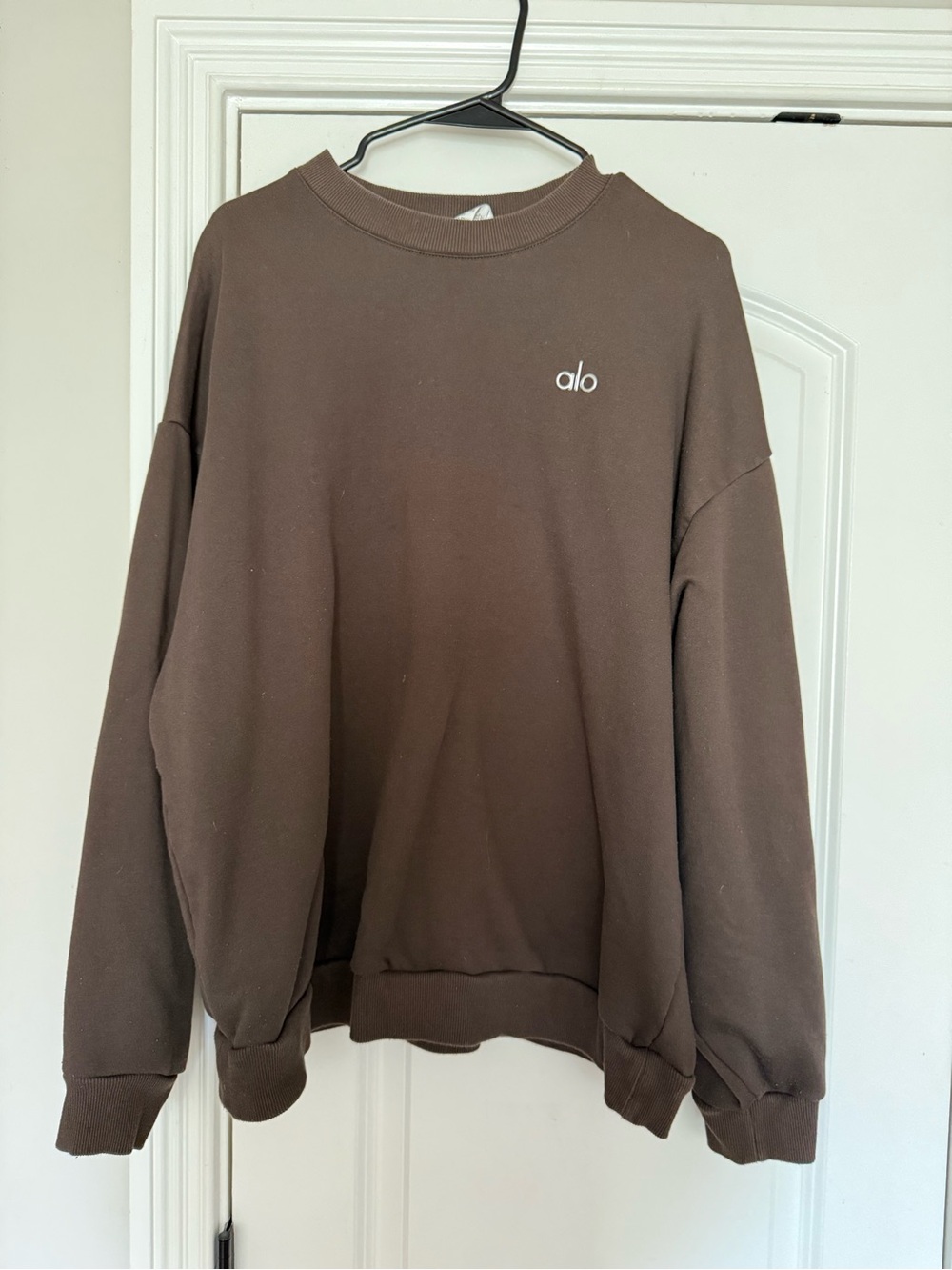 ALO Yoga Chocolate Brown Crewneck Sweatshirt